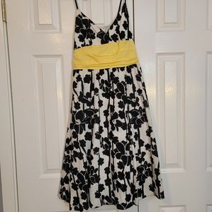 Studio M Black and White Floral Dress Medium